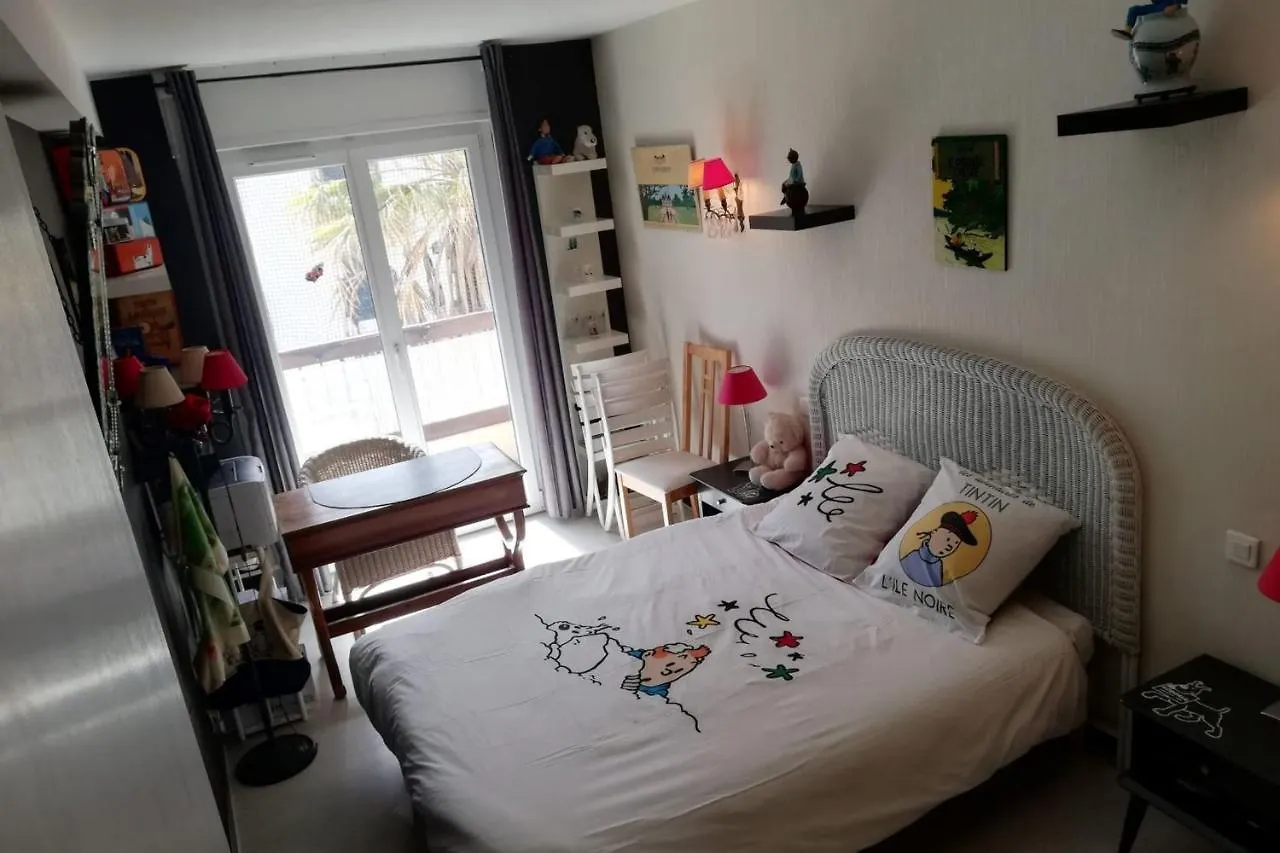 Sunny Apartment In The Heart Of イエール